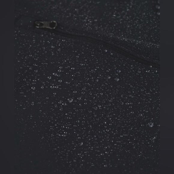 Lululemon Go The Distance Running Vest Hoodie Black Size 2 lightweight - Picture 8 of 15